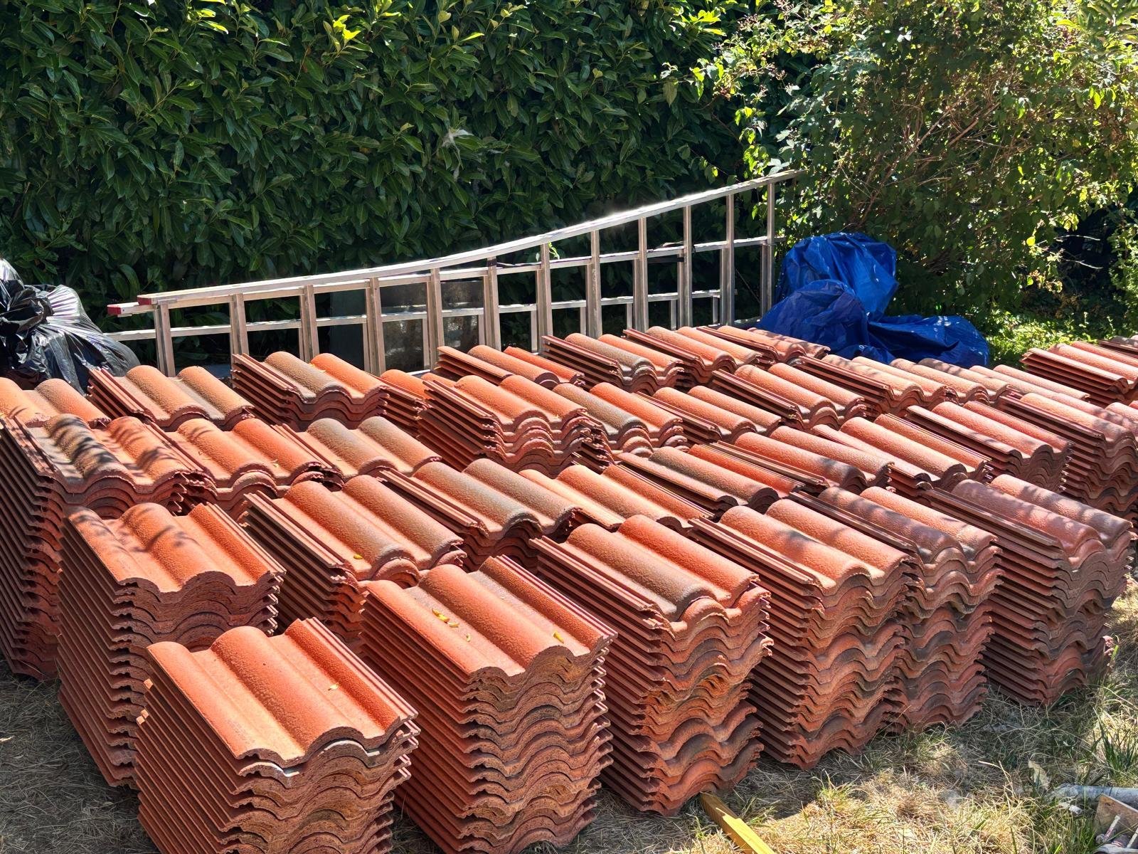 Pose des tuiles neuves à Chelles - couvreur ORAC COUVERTURE